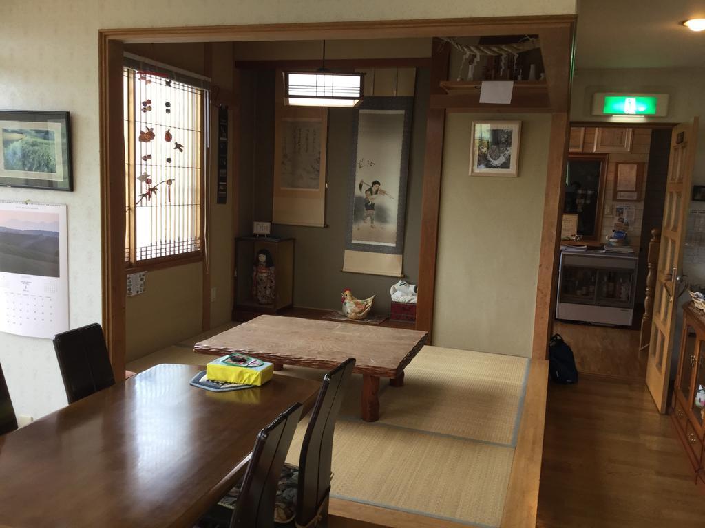Natsumi No Sato Hotel Biei Exterior photo