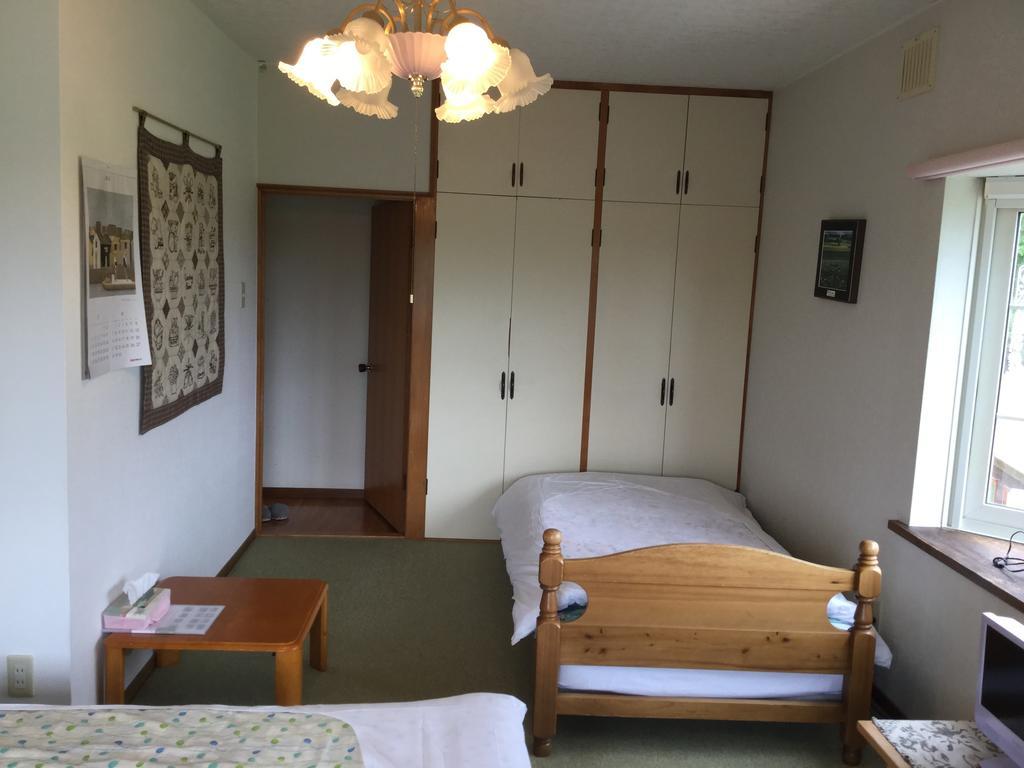 Natsumi No Sato Hotel Biei Exterior photo