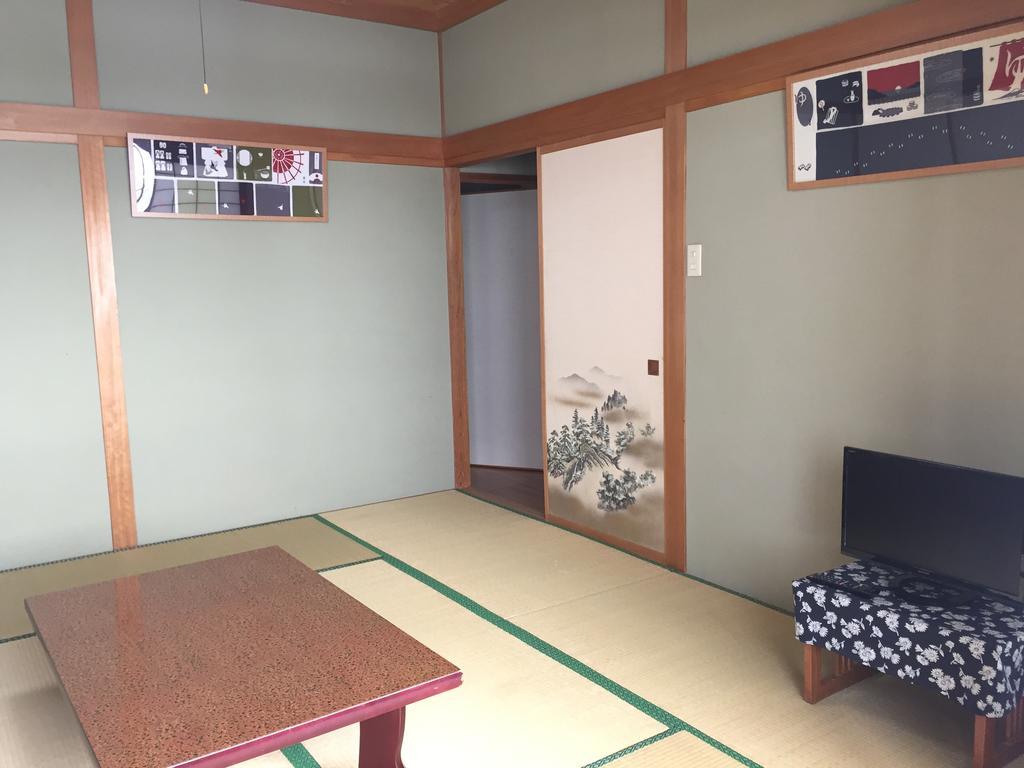 Natsumi No Sato Hotel Biei Exterior photo