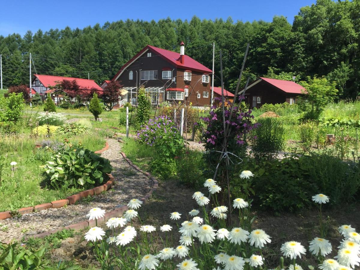 Natsumi No Sato Hotel Biei Exterior photo